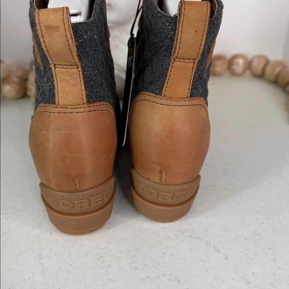 Sorel Women's Evie II NW Lace Boots - Velvet Tan, Gum 10 - Size 9